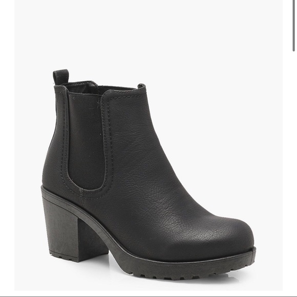 Boohoo Chunky Cleated Heel Chelsea Boots - Picture 2 of 6